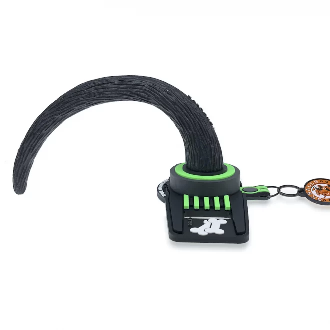 [sil] tail handler show tail - green